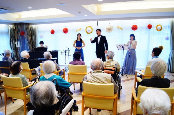 敬老会コンサートを開催しました♫の写真