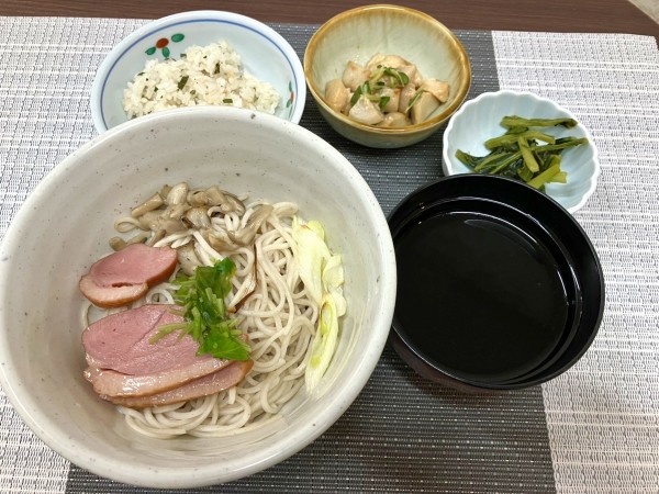 お楽しみ麺の日の写真